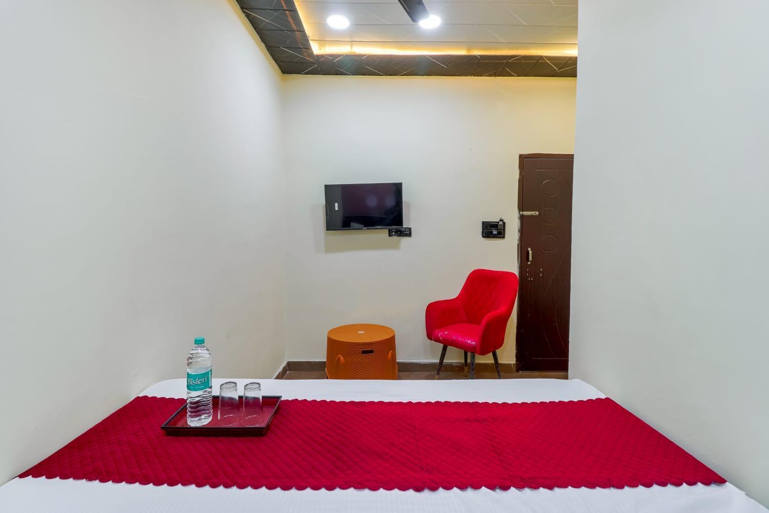 Hotel Krishna Priya 哈里瓦 外观 照片