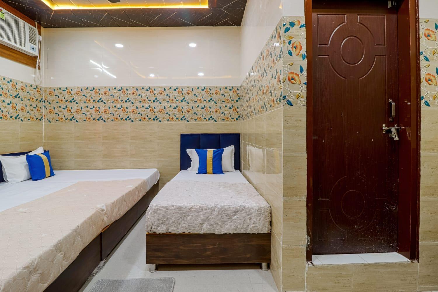Hotel Krishna Priya 哈里瓦 外观 照片